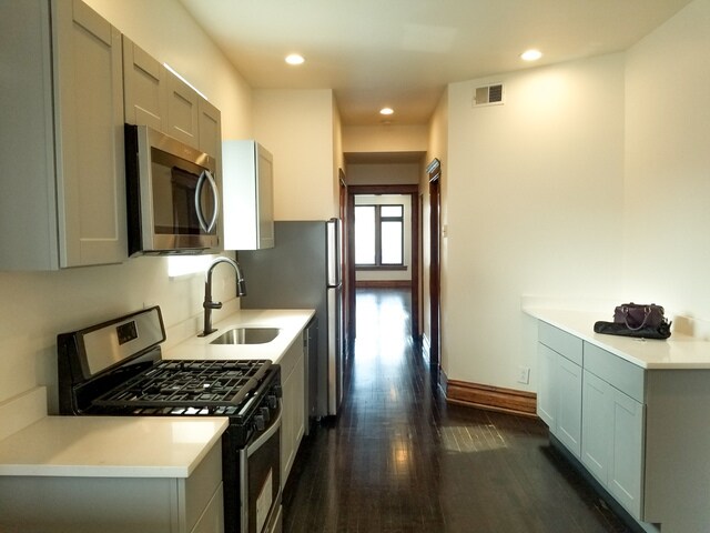 Building Photo - 2165 N Milwaukee Ave