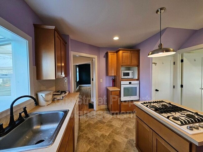 Foto del edificio - 7855 N Wabash Ave