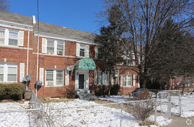 Foto del edificio - 1336-1344 Bryant St NE