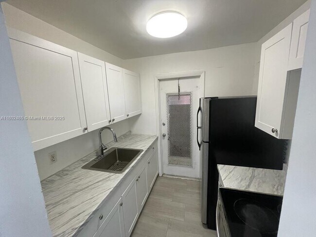 Foto del edificio - 2530 Pierce St