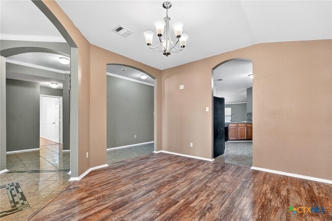 Foto del edificio - 6300 Taree Loop