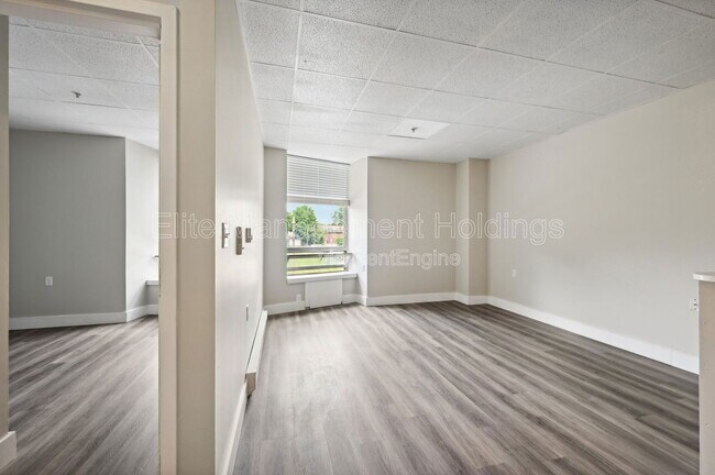 Foto del edificio - 1551 Bryden Rd