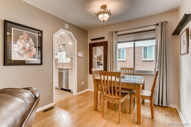 Dining Area - 3360 S Dahlia St