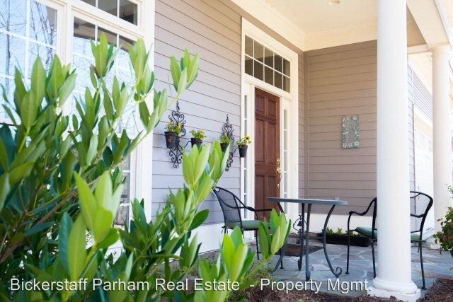 Foto del edificio - 4701 Turnberry Ln