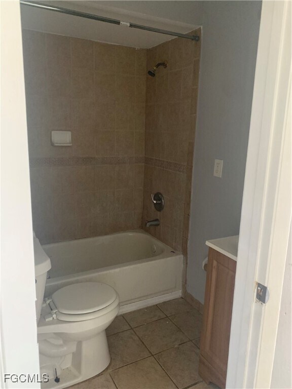 Foto del edificio - 650 Creuset Ave S