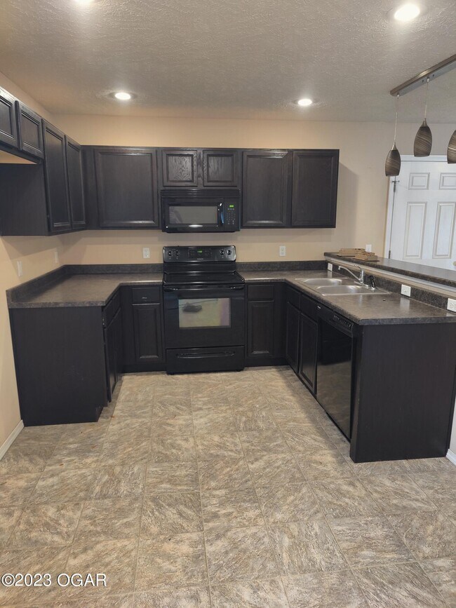 Foto del edificio - 4414 E Chipmunk Ln