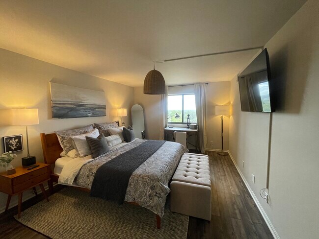 bedroom - 5904 Mount Eagle Dr