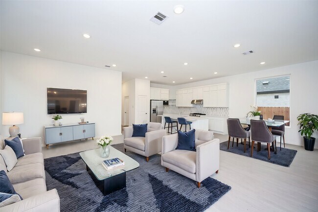 Foto del edificio - 6722 Iron Clover Dr