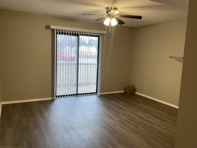 Foto del edificio - 6601 Willow Pointe Dr NW