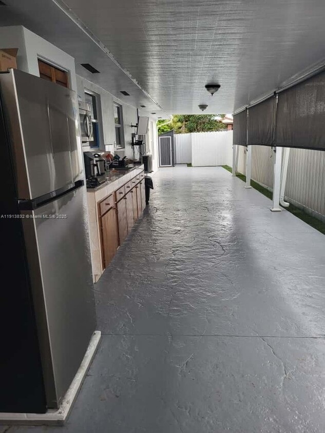 Foto principal - 10356 SW 11th Terrace