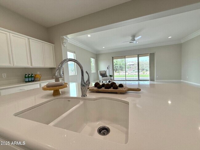 Foto del edificio - 3780 E Rakestraw Ln