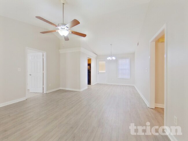 Foto del edificio - 93 Southern Trace Way