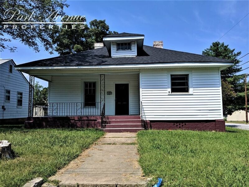 Primary Photo - 1802 2nd St