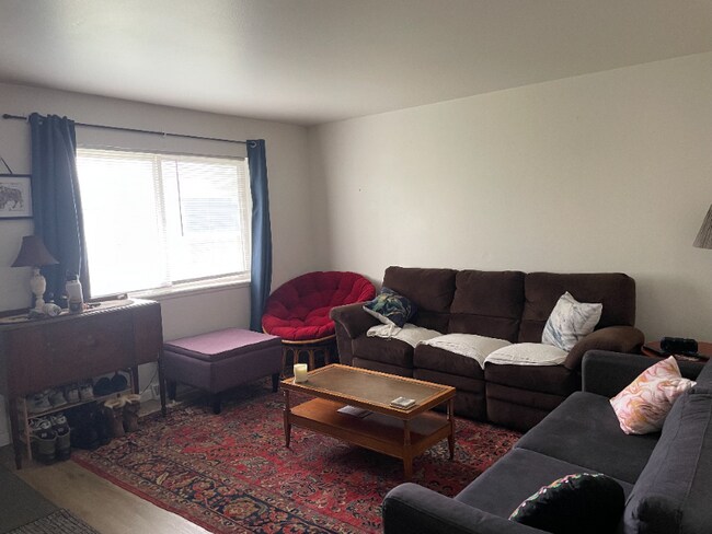 Foto del edificio - 4021 Goodell Ln