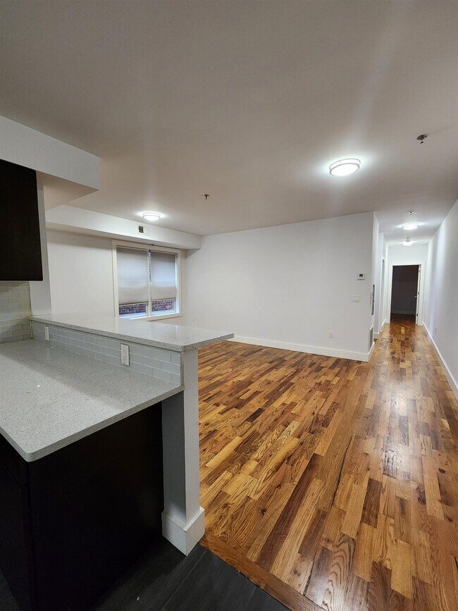 Foto del edificio - 5113 Bergenline Ave