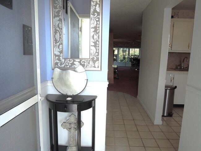 Foto del edificio - 944 Savannas Point Dr