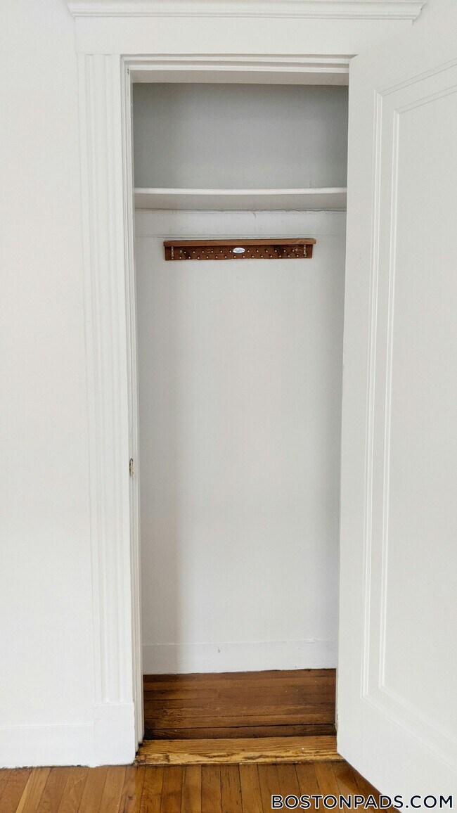 Foto del edificio - 89 Park Dr