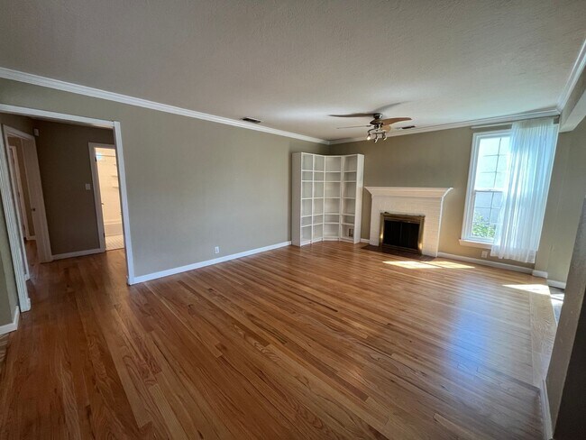 Foto del edificio - Beautiful 2bed 1bath home available now!