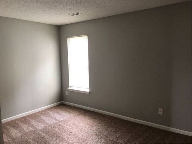 Foto del edificio - 6345 Goldenfield Dr