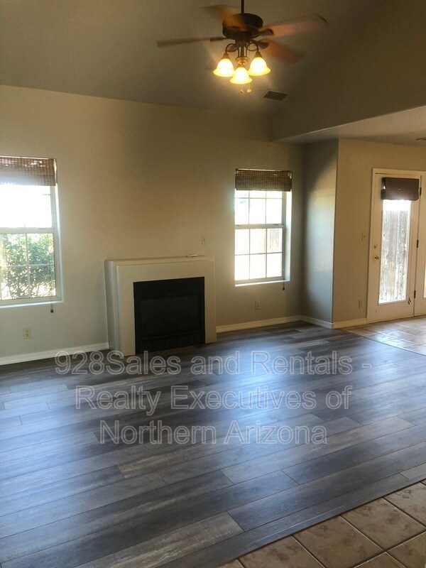 Foto del edificio - 4430 Wild Elk Trail