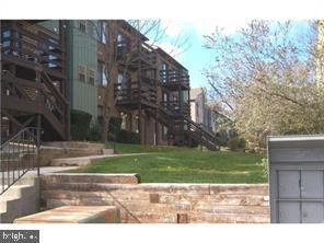 Building Photo - 5200 Hilltop Dr