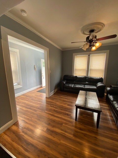 Foto del edificio - 229 Ashworth Pl