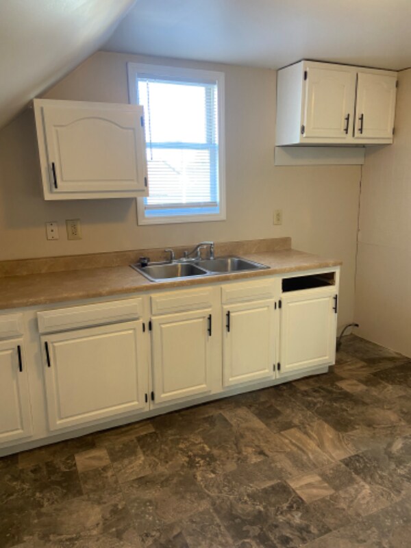 130 Garfield Ave Unit 130 Garfield, Findlay, OH 45840 Room for Rent