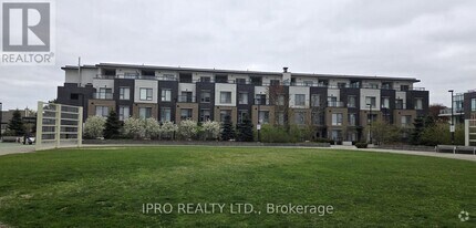Building Photo - 2530-2530 Eglinton Ave W