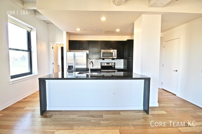 Foto del edificio - 217 W Pershing Rd