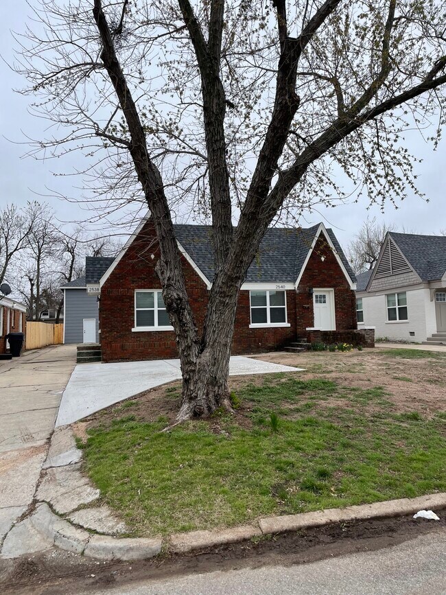 2538 NW 21st St, Oklahoma City, OK 73107 Townhome Rentals in Oklahoma City OK