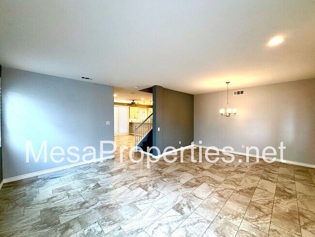 Foto del edificio - 13681 Nova Ln