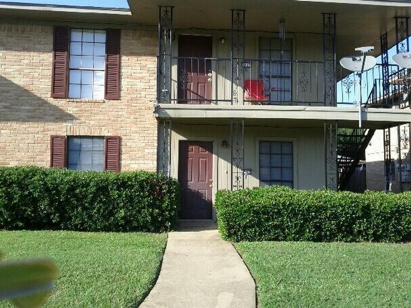 Primary Photo - 1715 Shely St