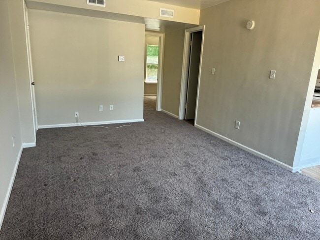 Building Photo - 1340 Reservoir Ave