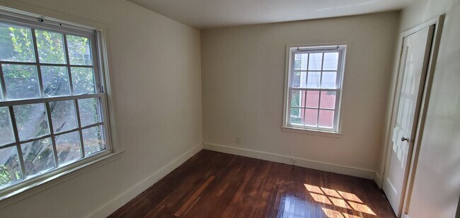 Foto del edificio - 3 Bedroom 1 Bathroom House