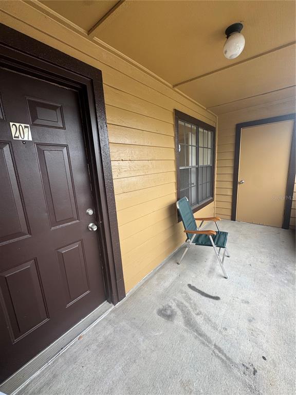 Foto del edificio - 320 Black Oak Ct