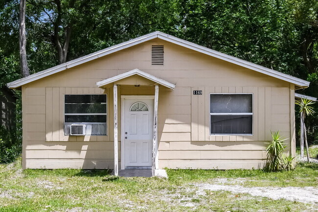 Building Photo - 1169 Comanche St