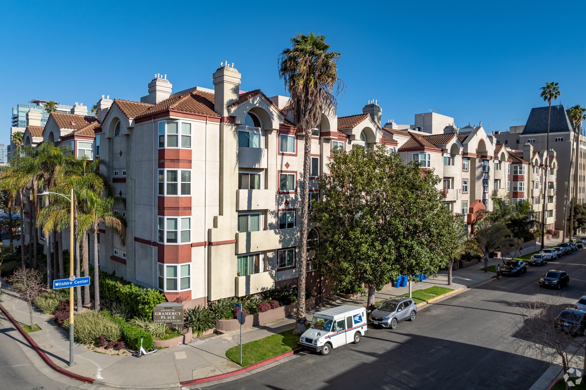 Hancock Park Place Apartments