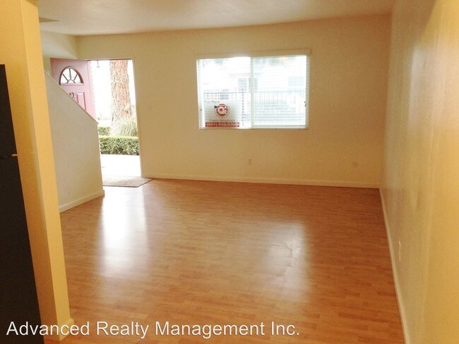 Building Photo - 2 br, 1.5 bath Apartment - 609 Taylor St #20