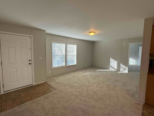 Building Photo - 1114 McRee Heights Cir