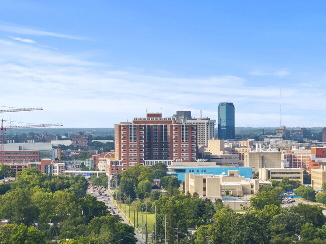 Foto del edificio - 1851 Nicholasville Rd