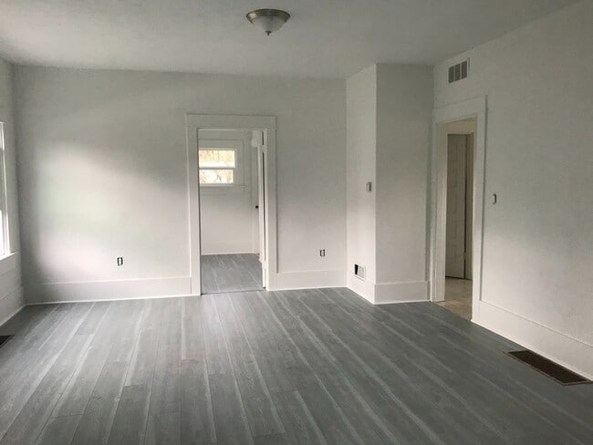 Foto del edificio - Beautifully 2BR Home in Forest Grove OR