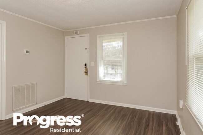 Building Photo - 508 W Allison Ave