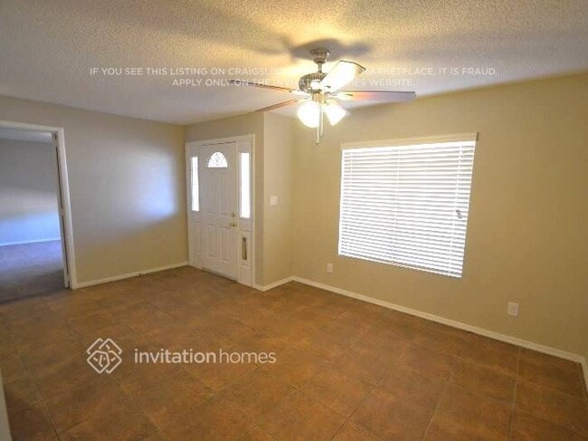 Building Photo - 4102 N 85th Dr
