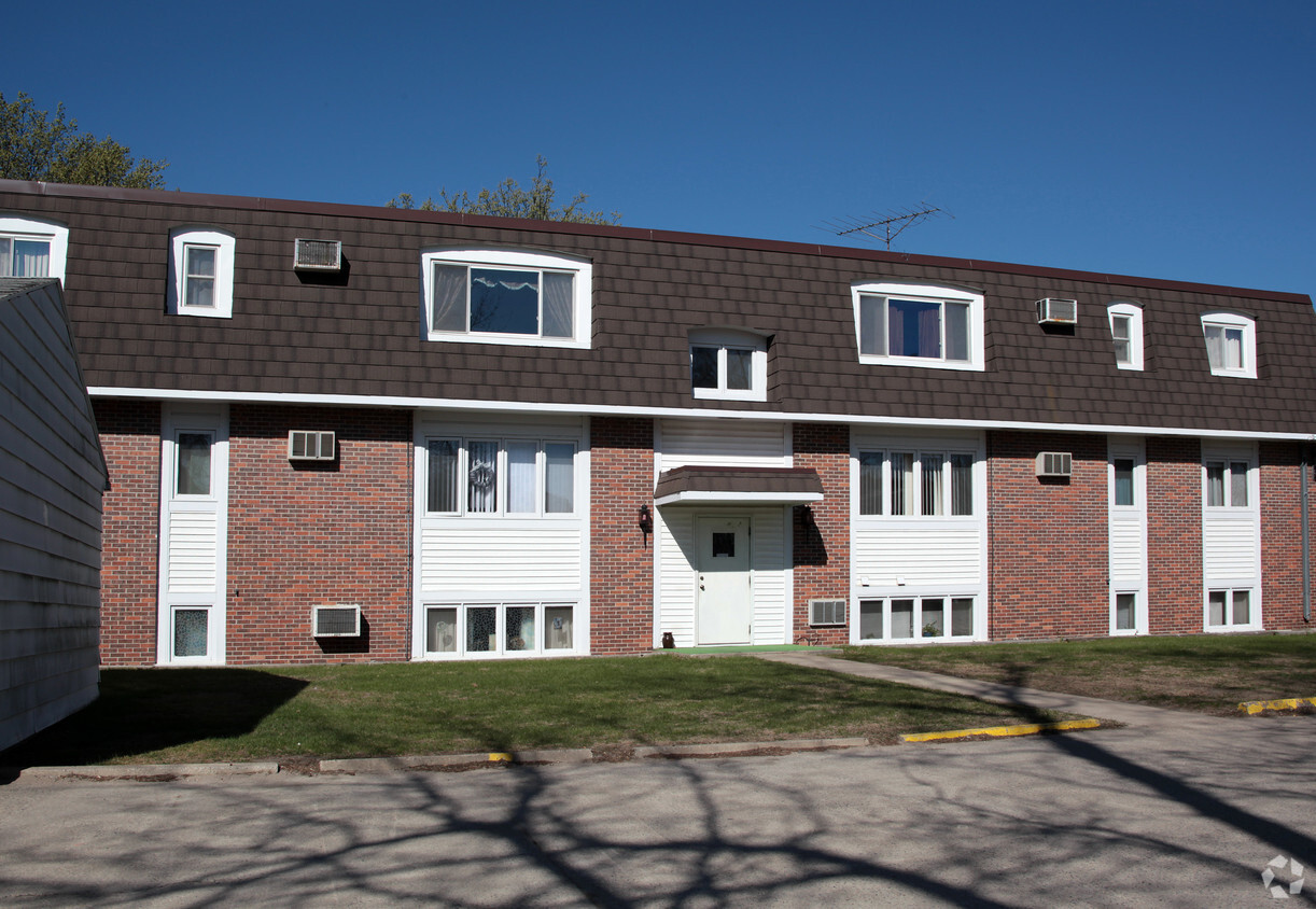 Building Photo - Mansard Apartments