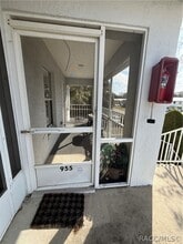 Building Photo - 955 SE Mayo Dr