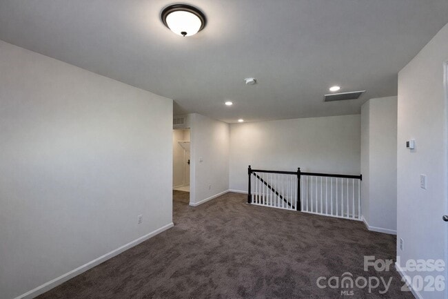 Building Photo - 2867 Aubrey St