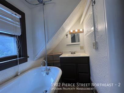 Foto del edificio - 1902 Pierce St NE