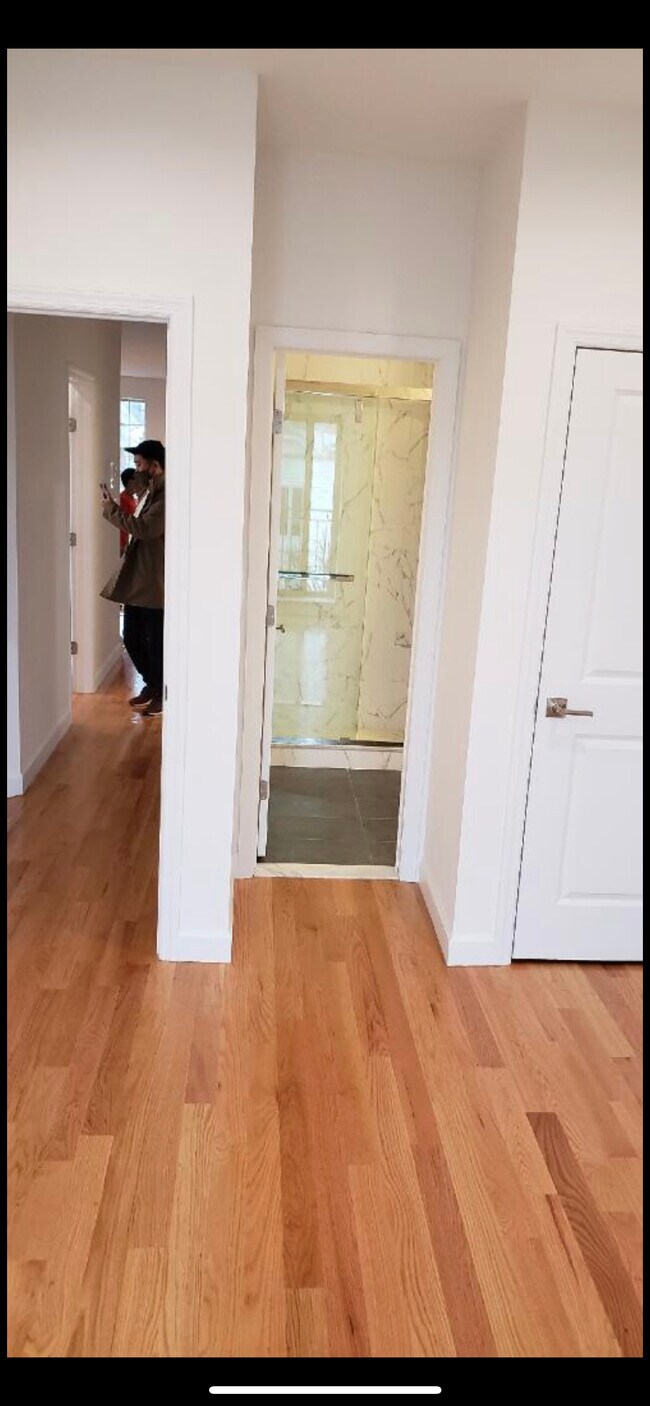 Foto del edificio - 8654 Bay 16th St