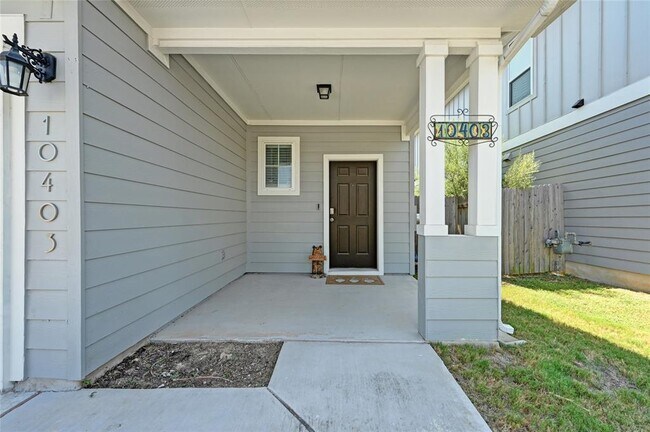 Building Photo - 10403 Sentinel Dr