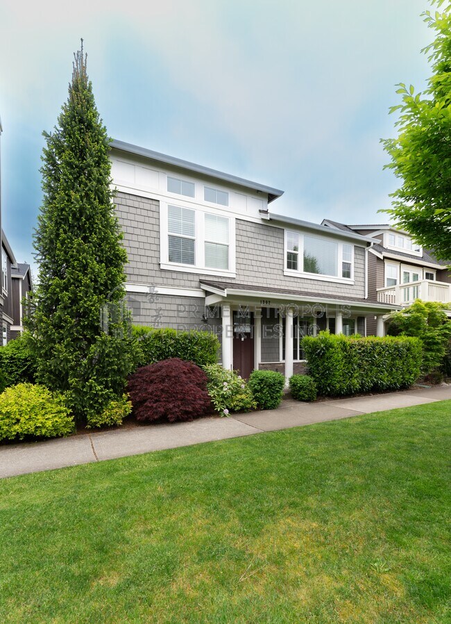 Foto del edificio - 1302 Pine Crest Cir NE